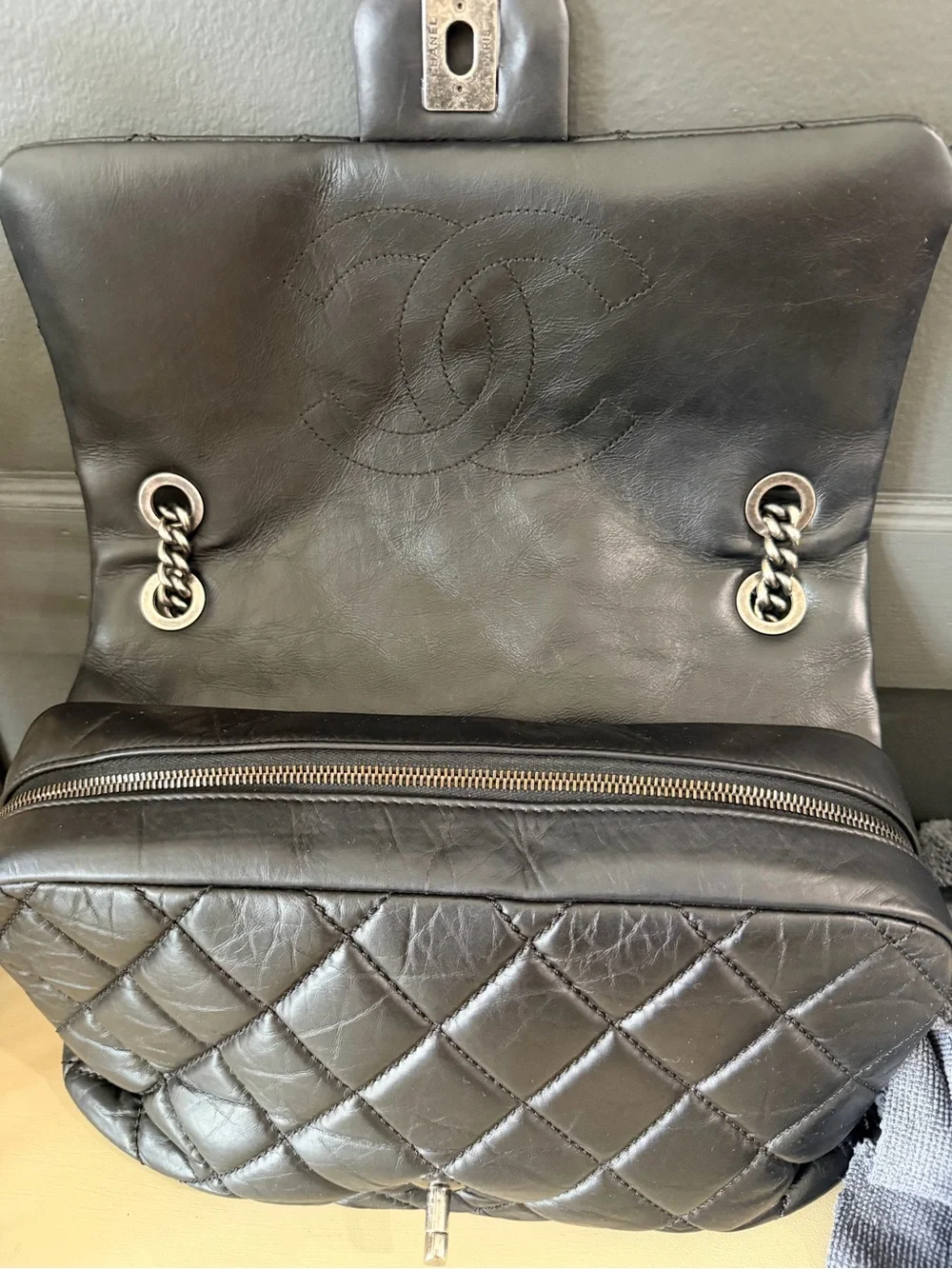 Chanel Shoulder Flap Bag Black Quilted Lambskin w/burgundy | Ruthenium Hardware